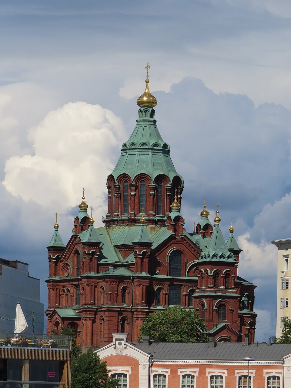 Uspenskin_katedraali_(Helsinki)_01.jpg